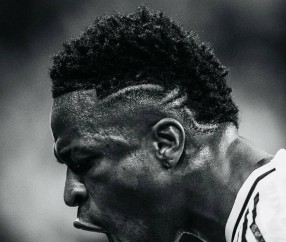 维尼修斯24球11助攻背后的真相，安切洛蒂忍了一年终于爆发